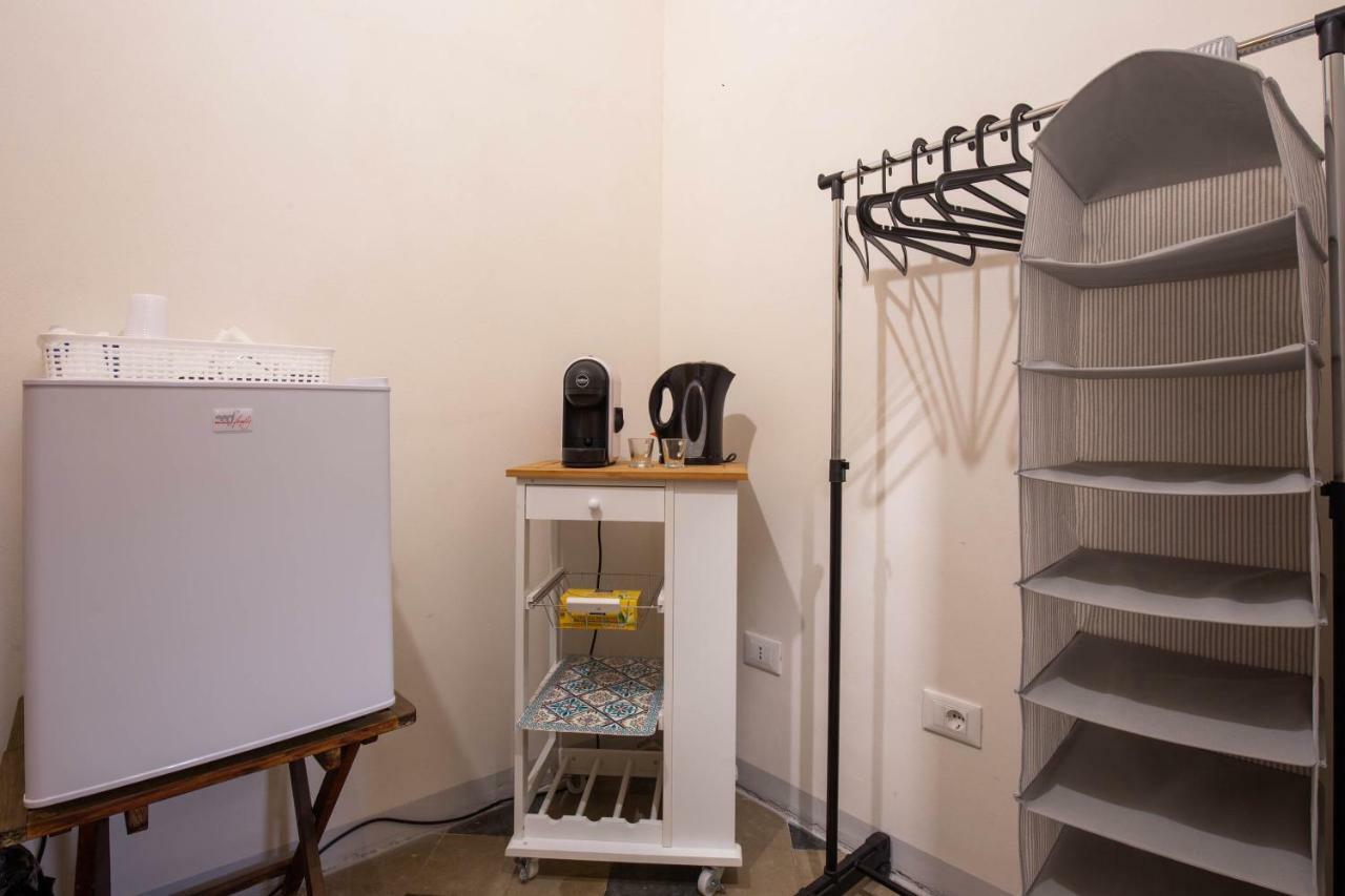 Apartamento La Stanza Del Vicolo Palermo Exterior foto