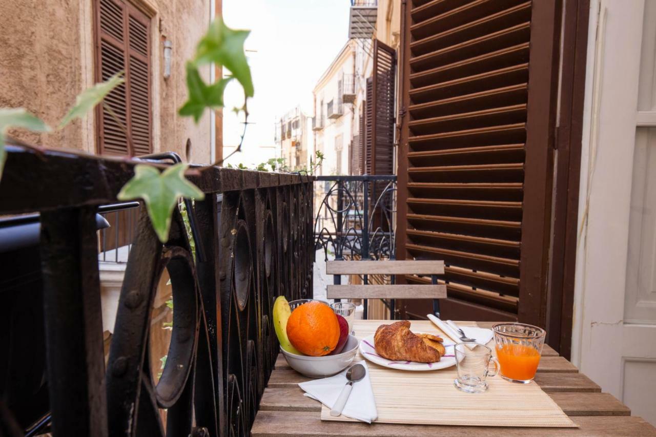 Apartamento La Stanza Del Vicolo Palermo Exterior foto
